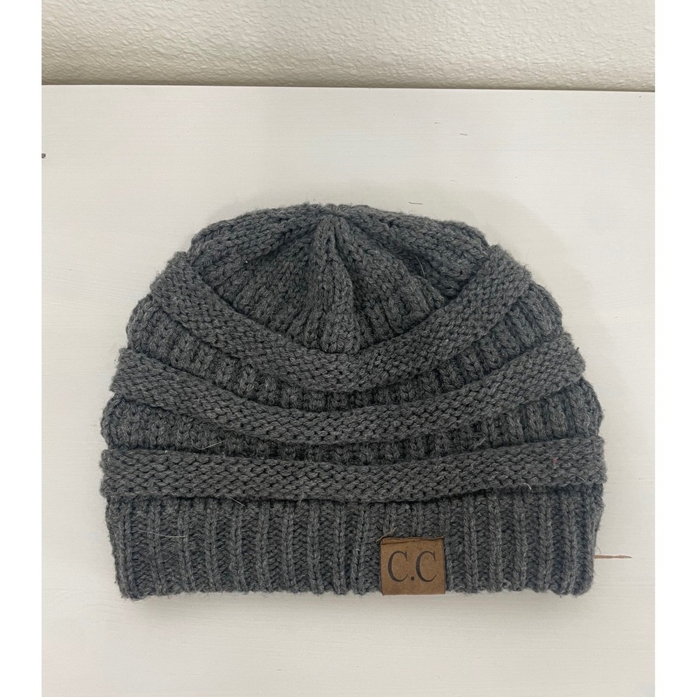 C.C Beanie Women OS Charcoal Grey Excellent Cable Knit Slouchy Winter Hat